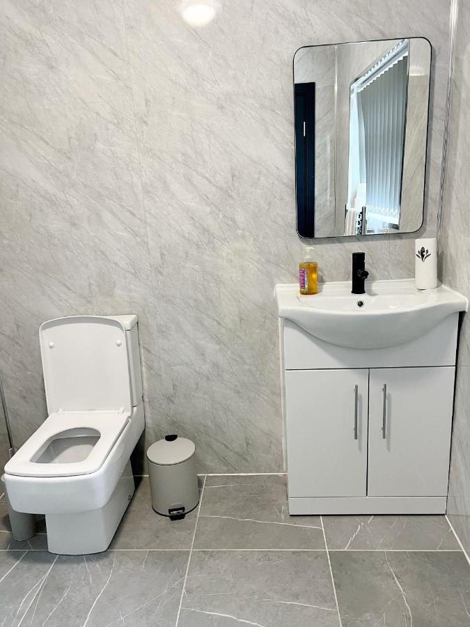 M Sisters Luxury Home In Ng6 ノッティンガム エクステリア 写真